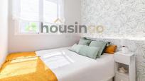 Bedroom of Flat for sale in  Madrid Capital  with Air Conditioner