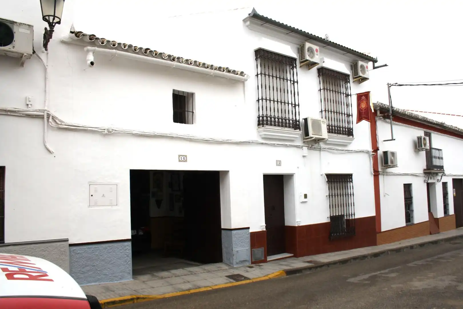 Vista exterior de Casa adosada en venda en Carrión de los Céspedes amb Traster