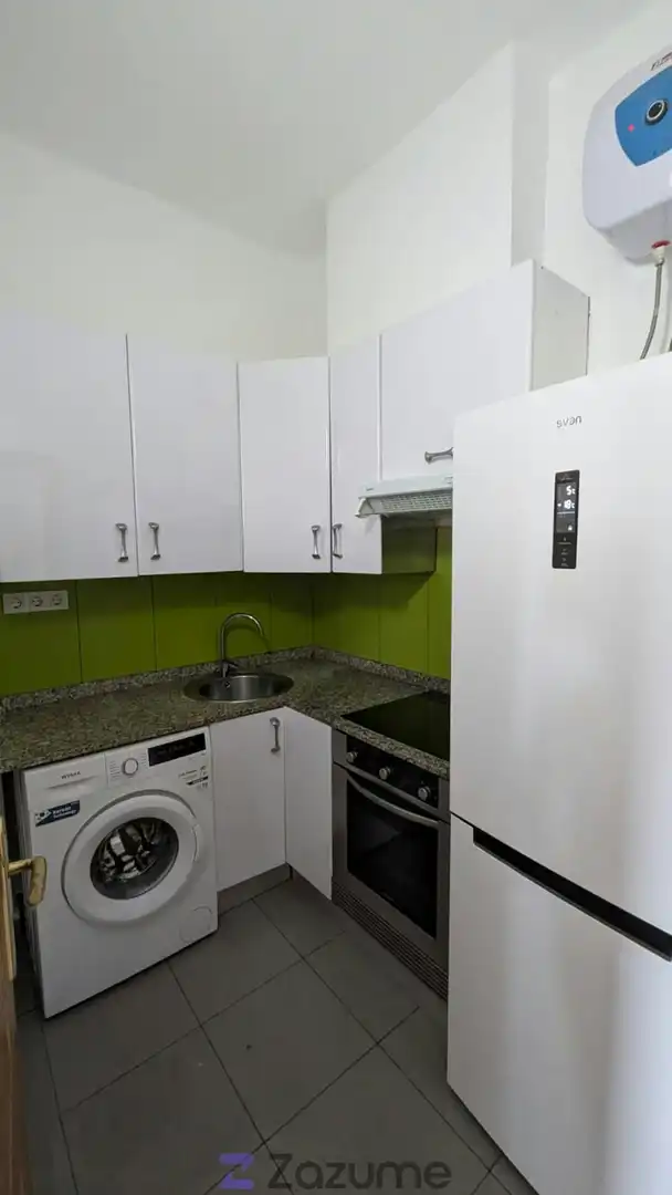 Kitchen of Flat for rent in Las Palmas de Gran Canaria  with Oven, Washing machine and Balcony