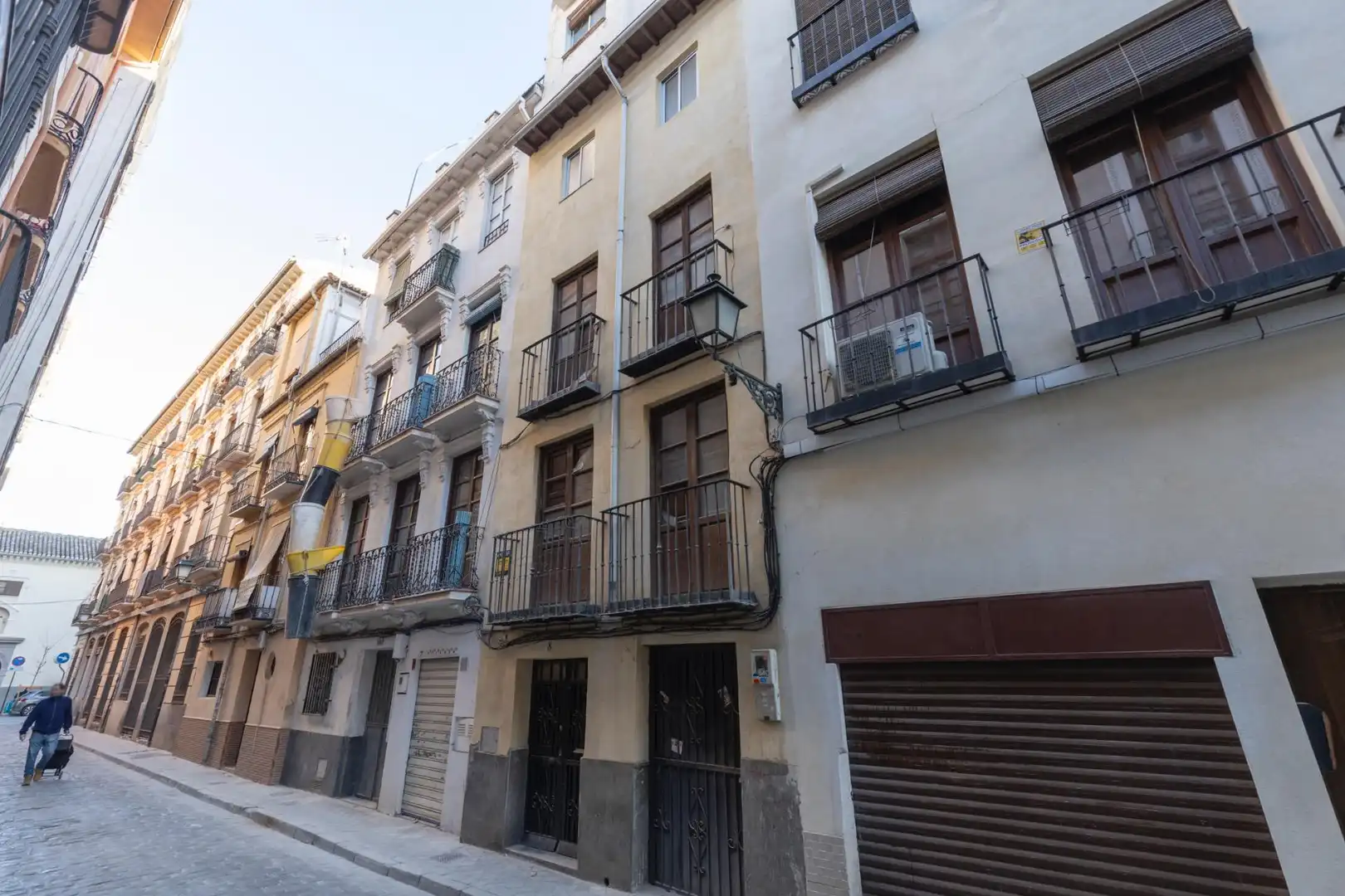 Casa con terraza en venta en Calle Conde de las Infantas 18, imagen 2