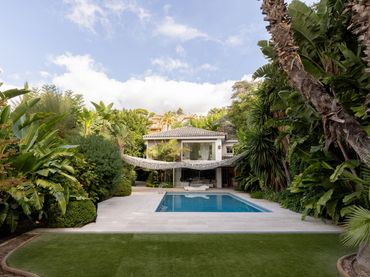 Casa amb piscina en venda a Centre