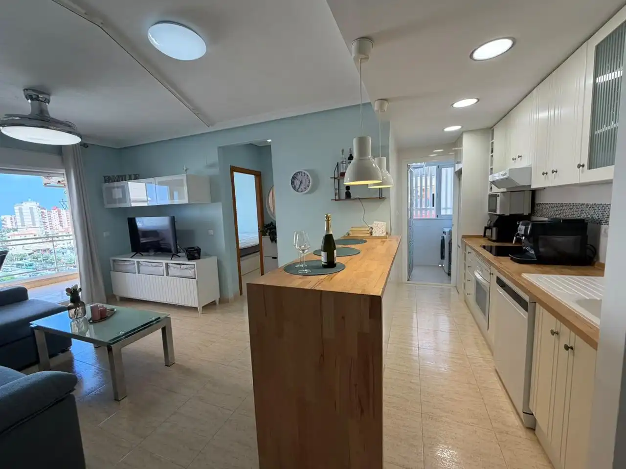 Cocina de Apartamento en venta en La Manga del Mar Menor con Aire acondicionado, Jardín privado y Terraza
