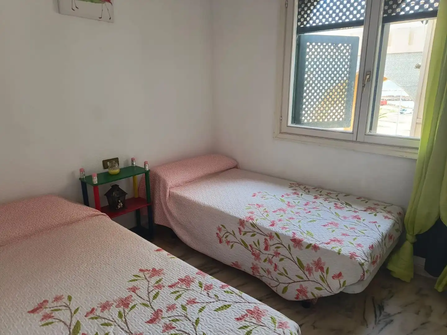 Habitación de Apartamento en venta en Santa Pola con Jardín privado, Terraza y Amueblado