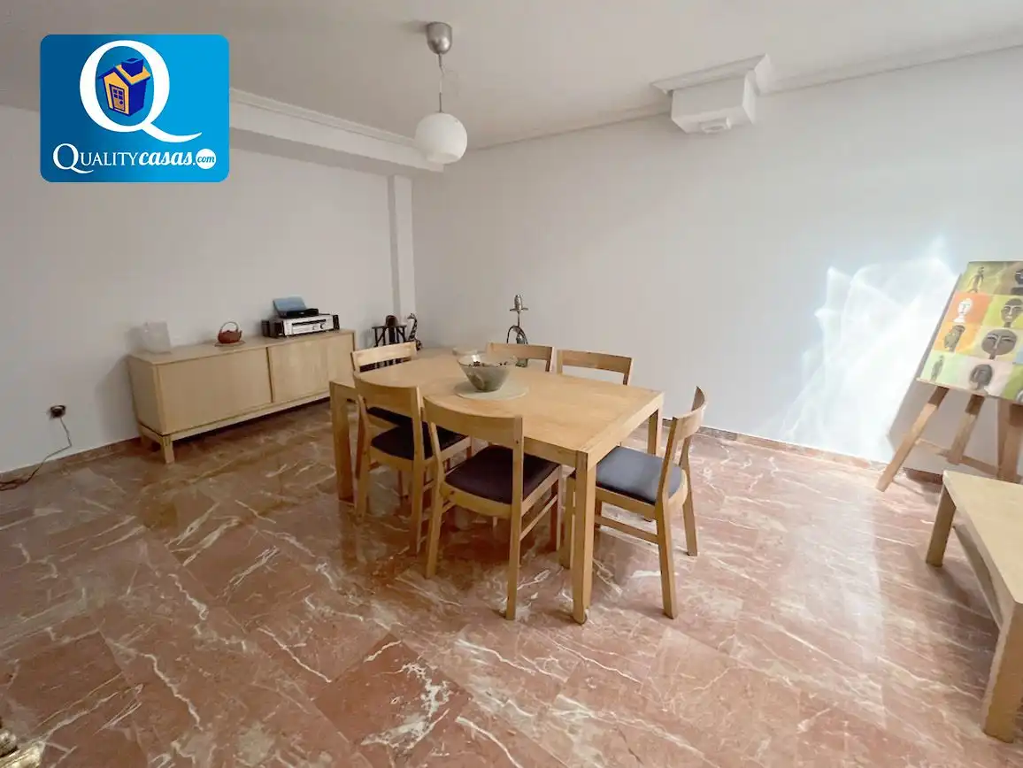 Menjador de Casa o xalet en venda en Alicante / Alacant amb Aire condicionat, Calefacció i Terrassa