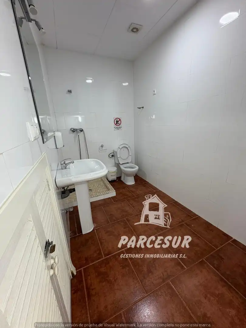 Bany de Local de lloguer en Córdoba
