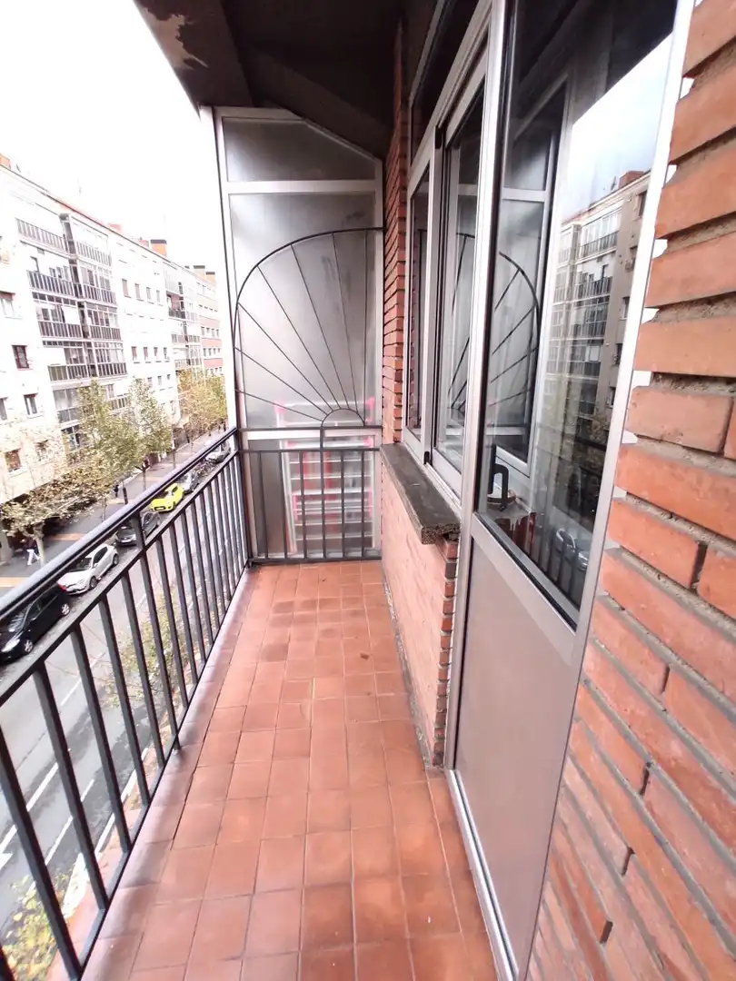 Terrassa de Pis de lloguer en Vitoria - Gasteiz amb Calefacció, Parquet i Terrassa