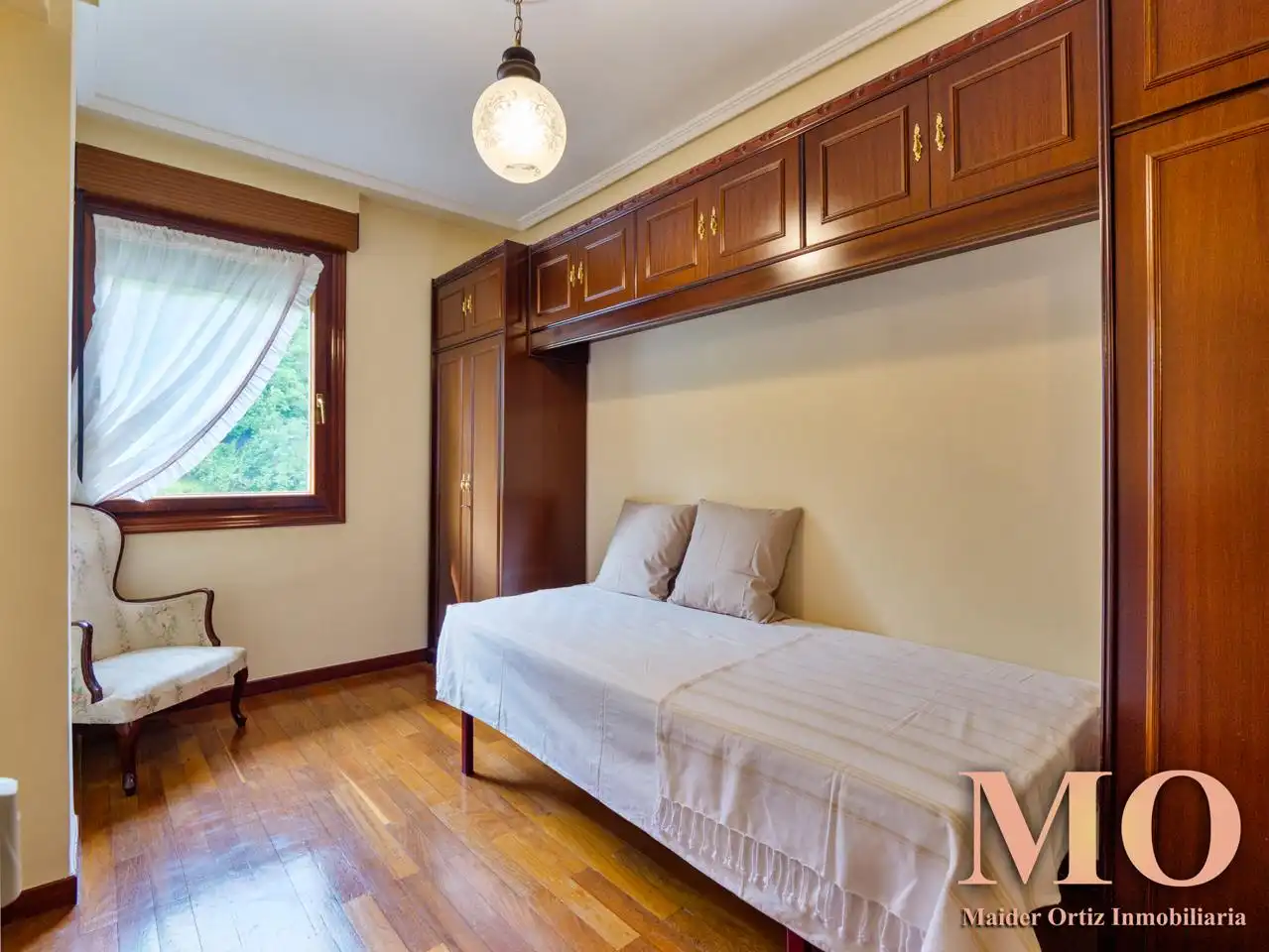 Habitación de Piso en venta en Arrasate / Mondragón con Calefacción, Terraza y Trastero