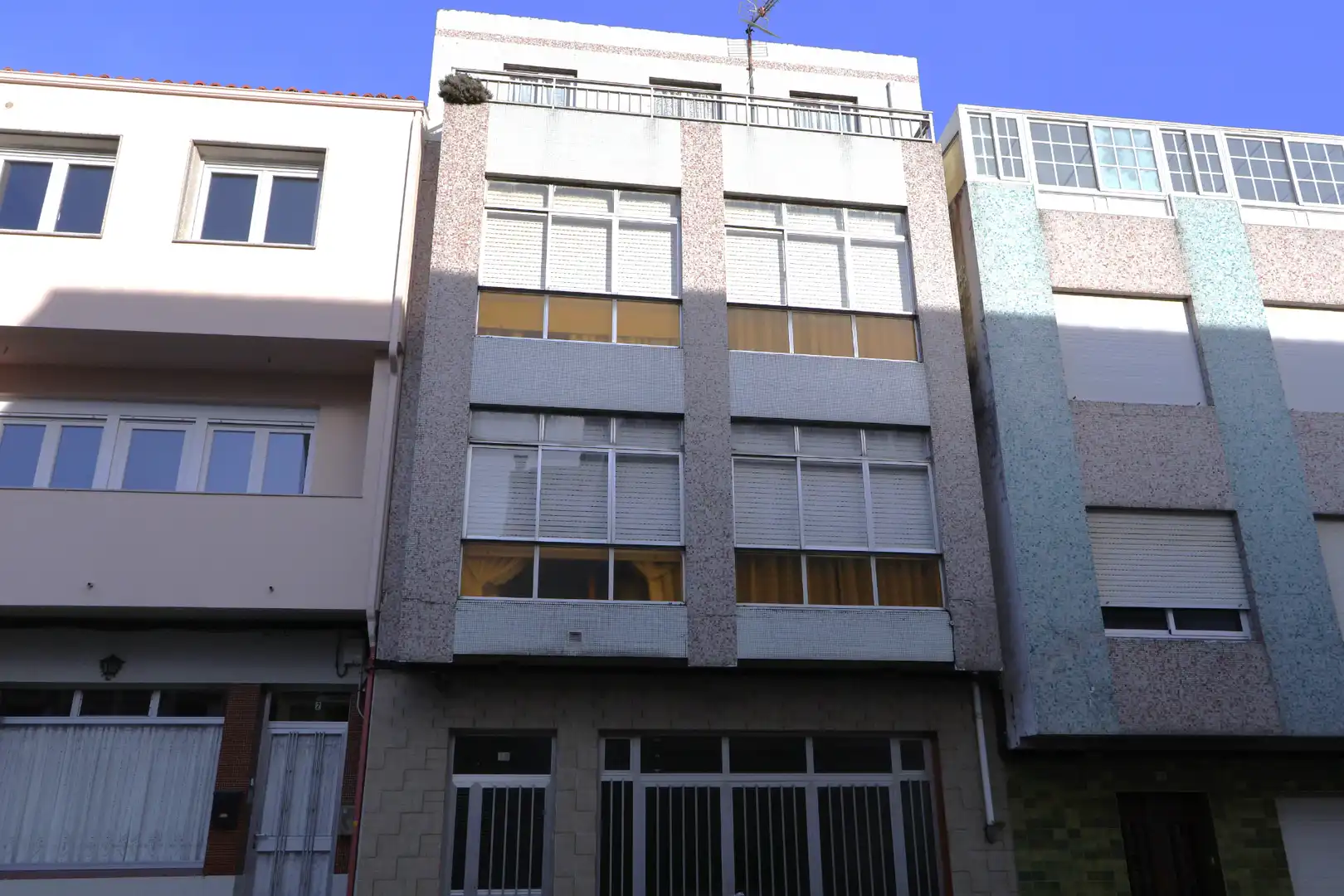 Vista exterior de Casa adosada en venta en Malpica de Bergantiños con Trastero, Amueblado y Balcón