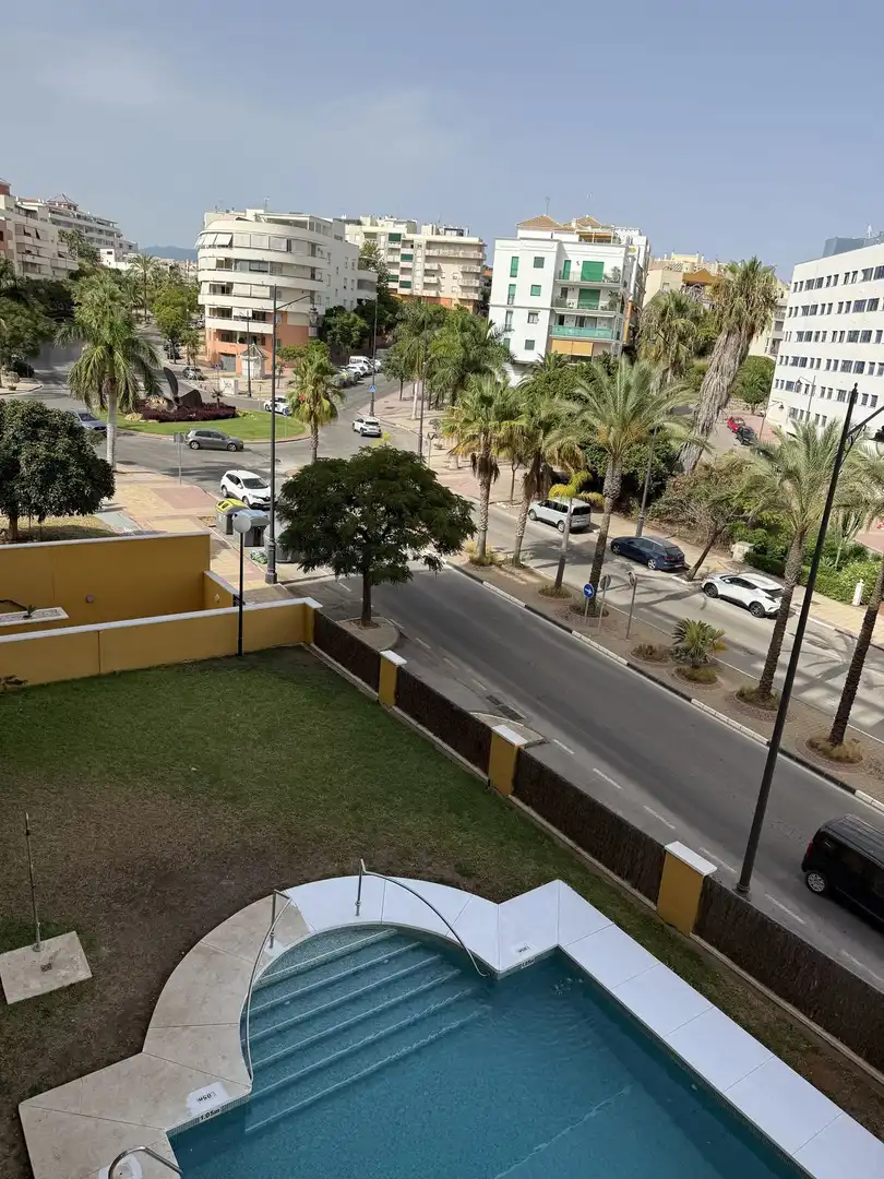 Apartament amb piscina en venda a Estepona Pueblo, imagen 2