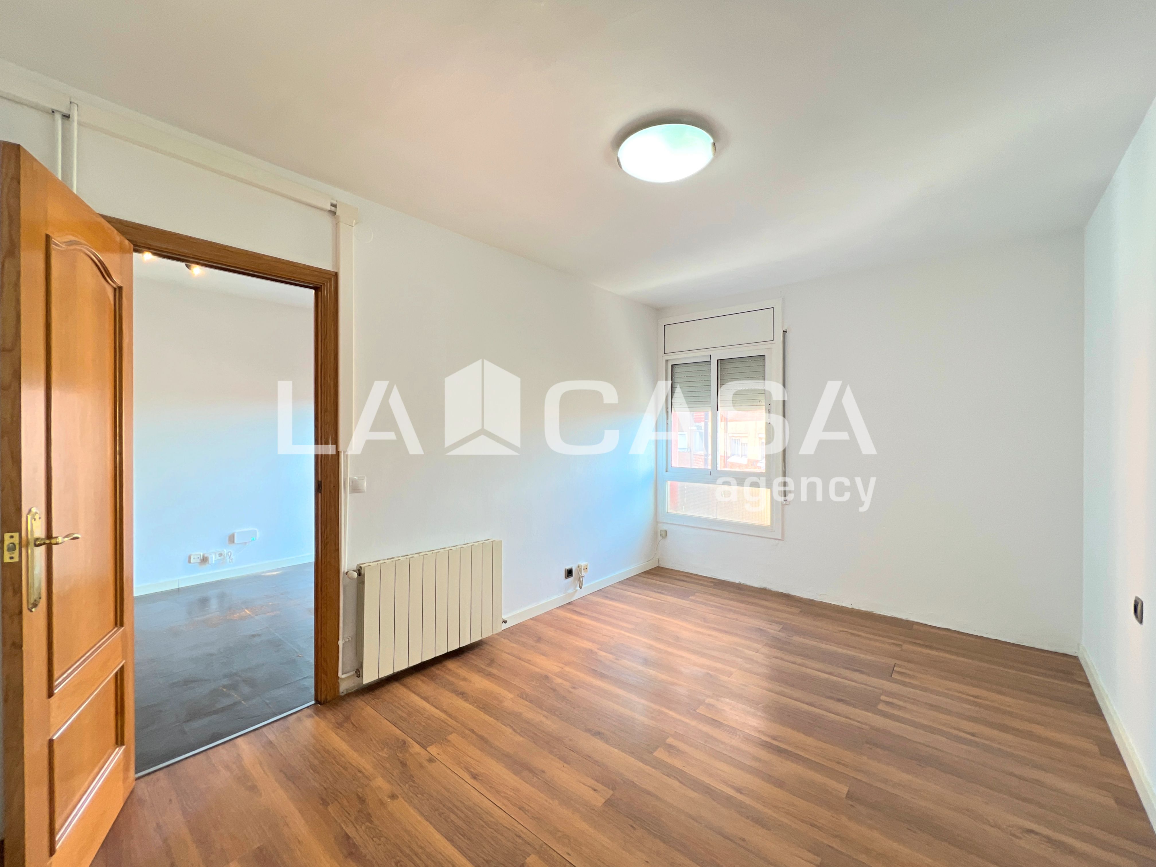 Schlafzimmer von Wohnung zum Verkauf in Badalona mit Heizung und Balkon