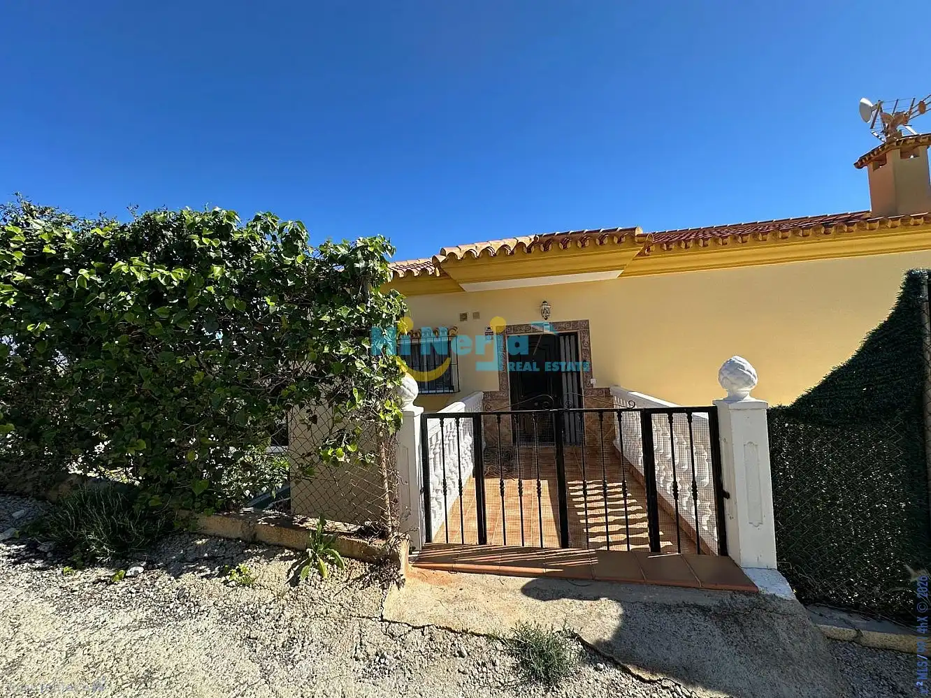 Casa rústica con piscina en venta en Almayate, imagen 3