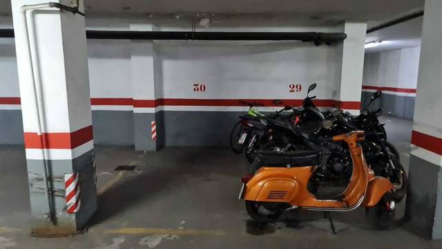 Garaje en Venta en Fernando El Catolico, Gran Via en El Botànic