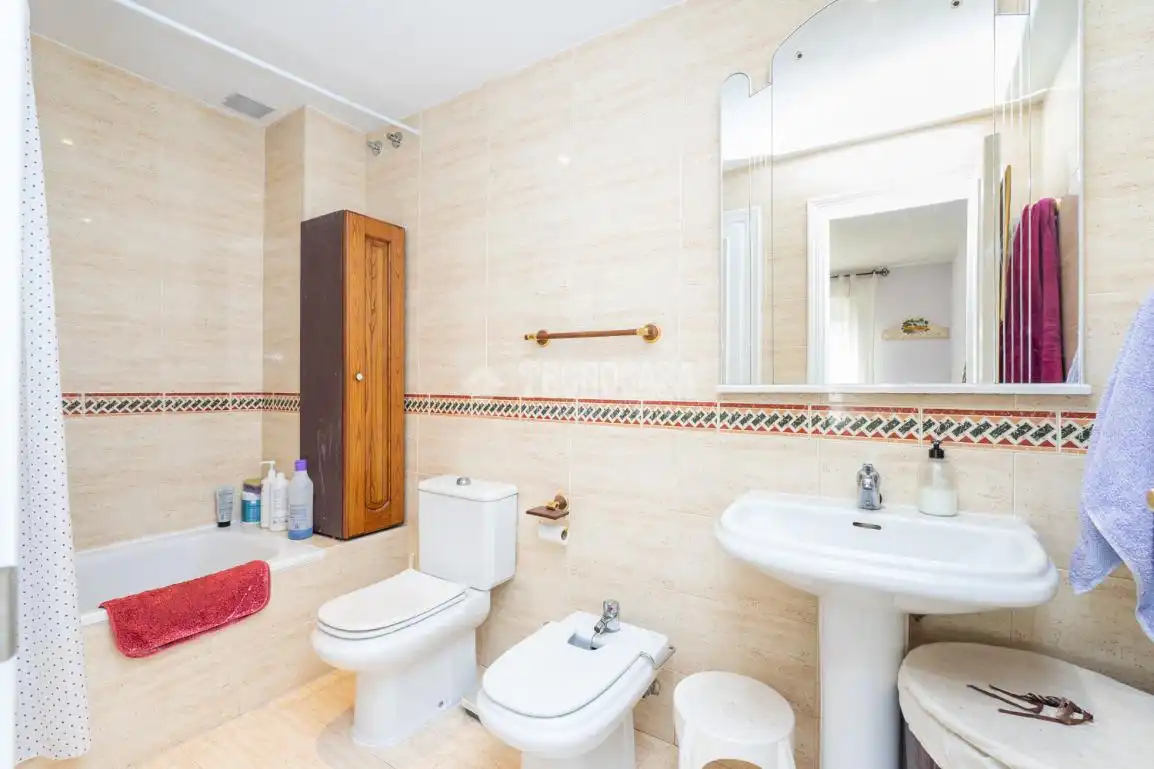 Baño de Casa adosada en venta en Colmenar Viejo con Aire acondicionado, Jardín privado y Terraza