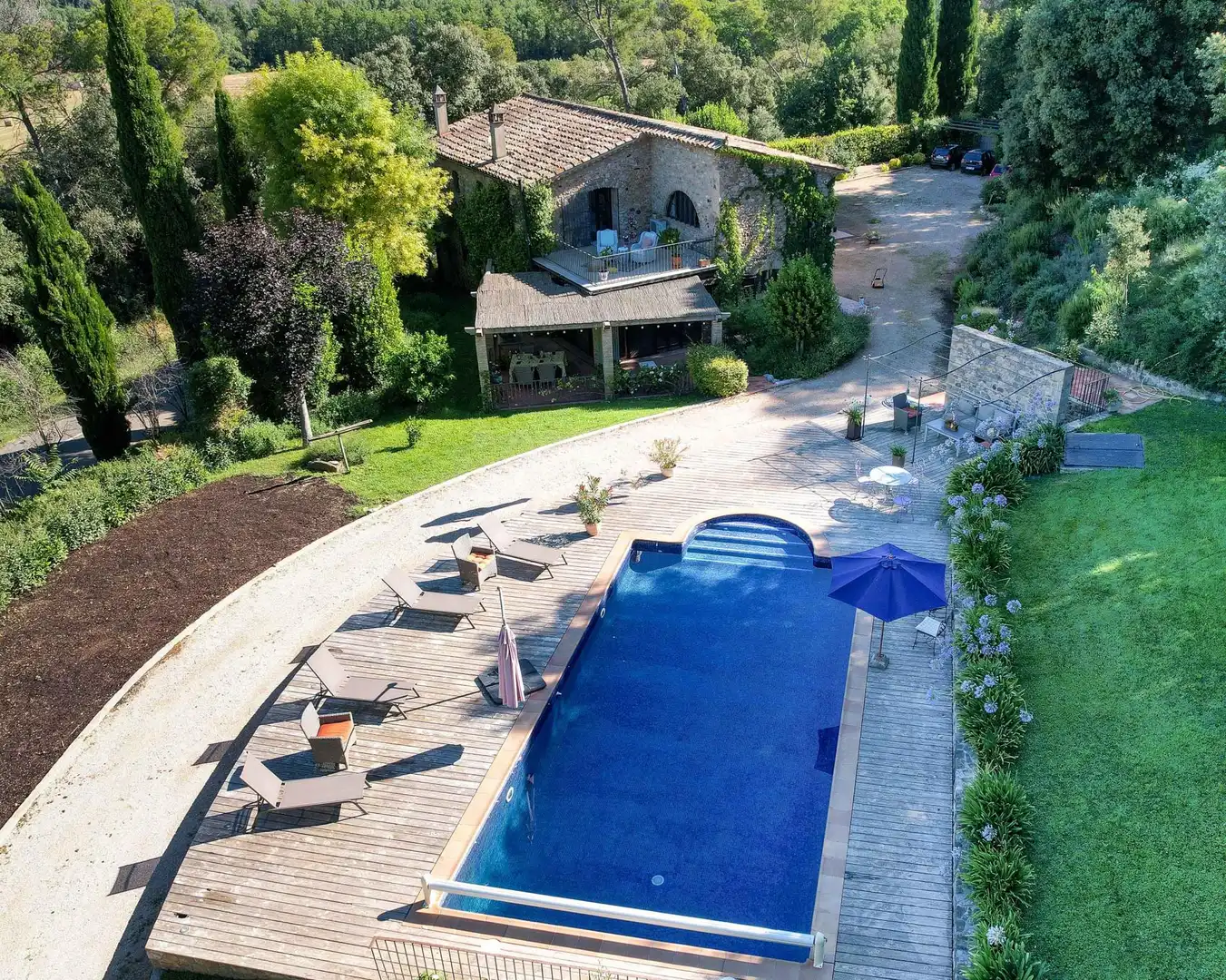 Piscina de Finca rústica en venda en Esponellà amb Piscina i Moblat