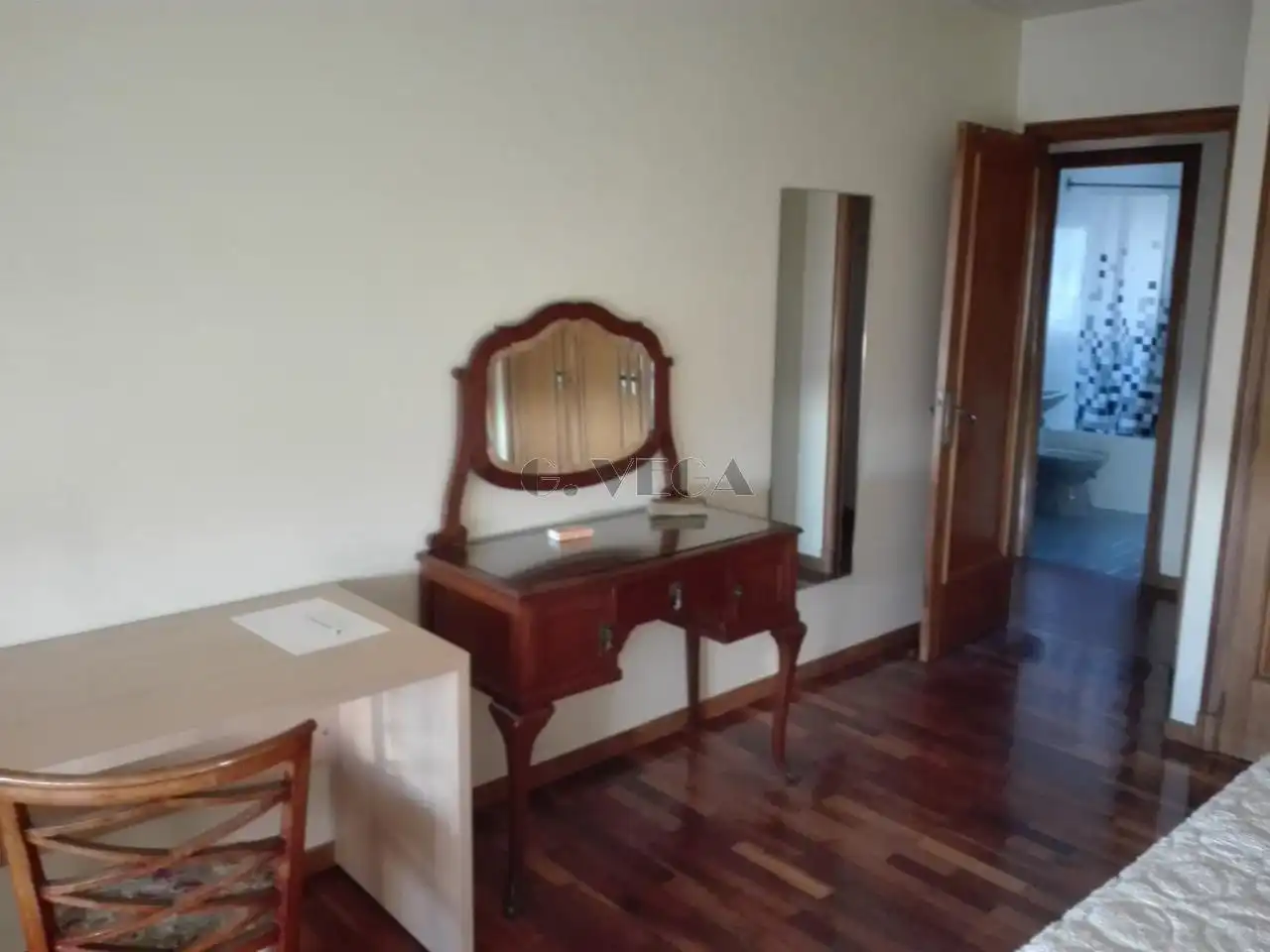 Bedroom of Flat for rent in Vigo   with Heating, Parquet flooring and Furnished
