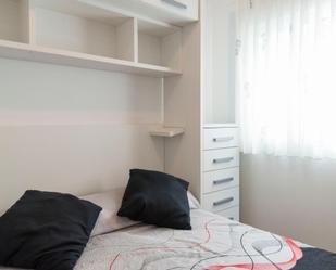 Dormitori de Apartament de lloguer en  Madrid Capital amb Aire condicionat