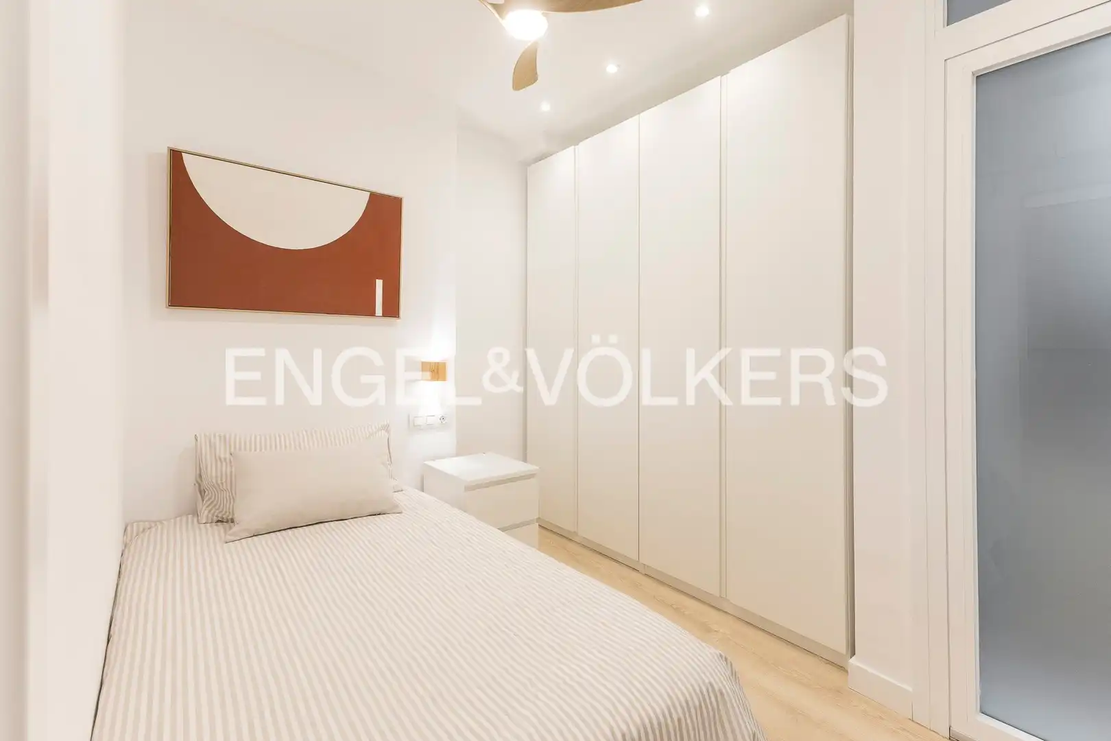 Habitación de Ático en venta en Barcelona con Aire acondicionado, Calefacción y Parquet