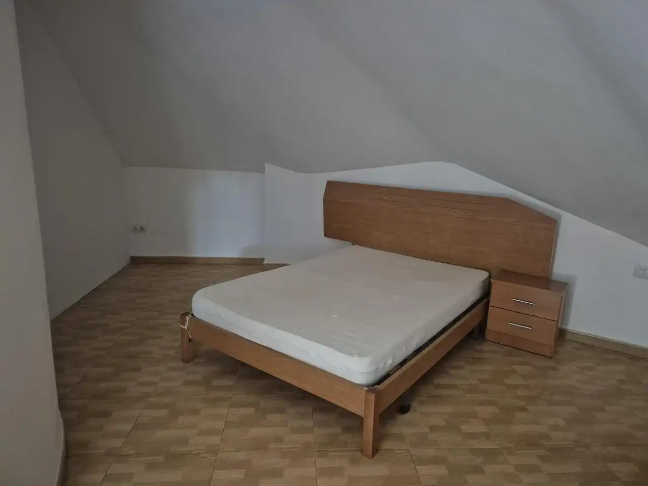 Habitación de Piso en venta en Pedro Muñoz con Aire acondicionado y Terraza