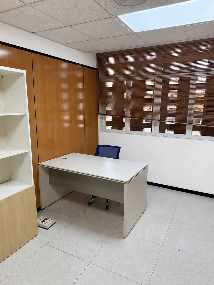 Oficina de lloguer a Centre