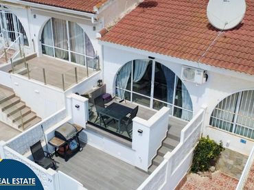Bungalow avec piscine à vendre à Ciudad Quesada