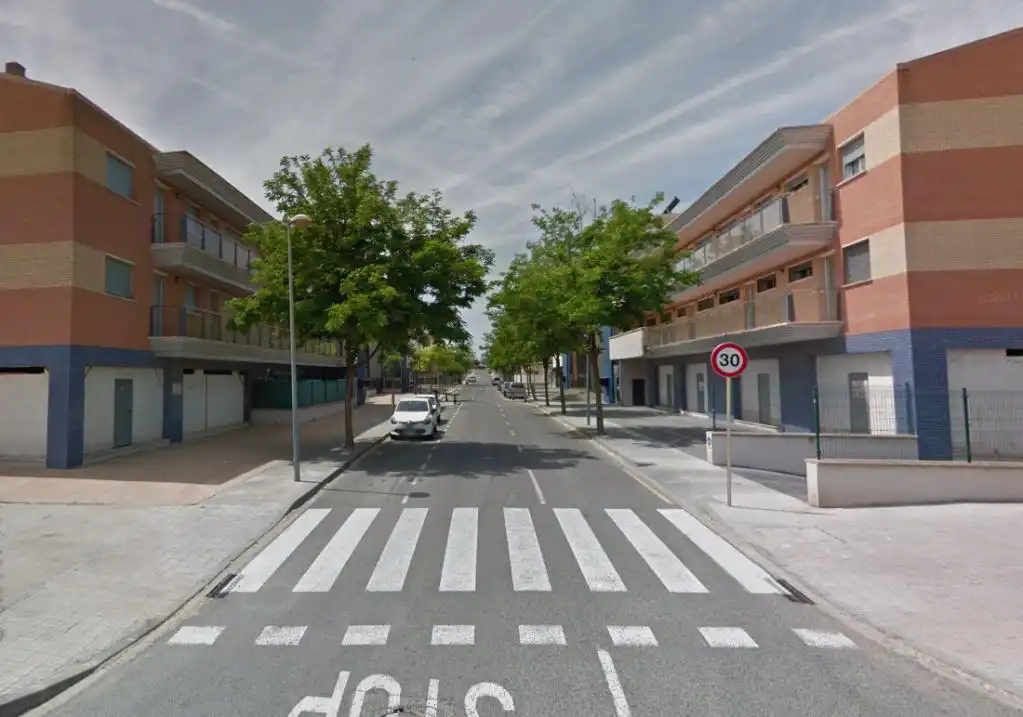 Parkplatz zum Verkauf in c/ castell de tona, imagen 2