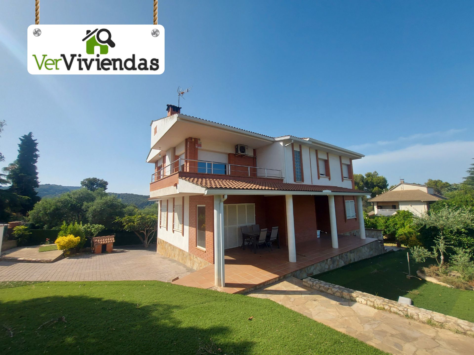Jardín de Casa o chalet en venta en Corbera de Llobregat con Aire acondicionado, Calefacción y Jardín privado