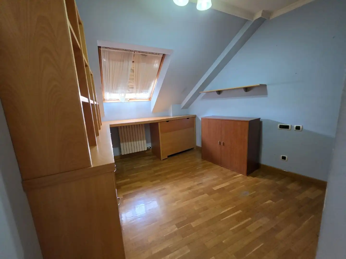 Habitación de Piso en venta en A Coruña Capital  con Calefacción, Terraza y Trastero