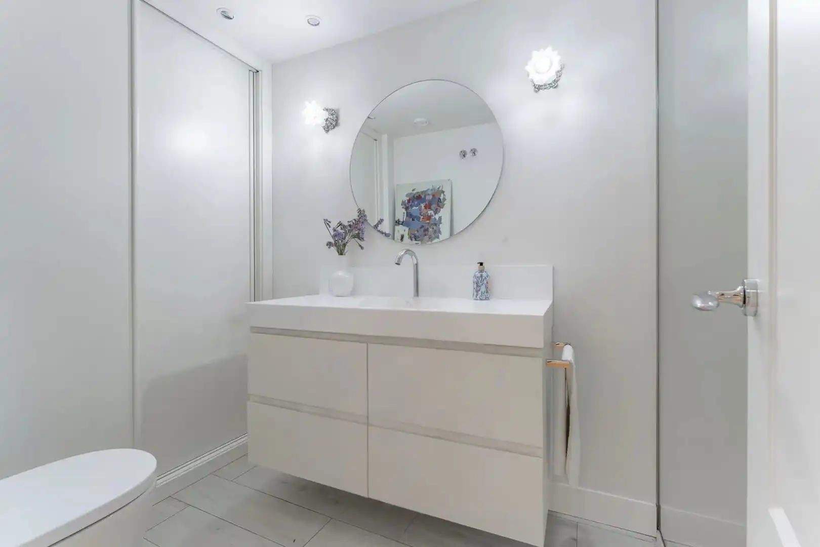 Bathroom of Flat for rent in Madrid  with Air Conditioner