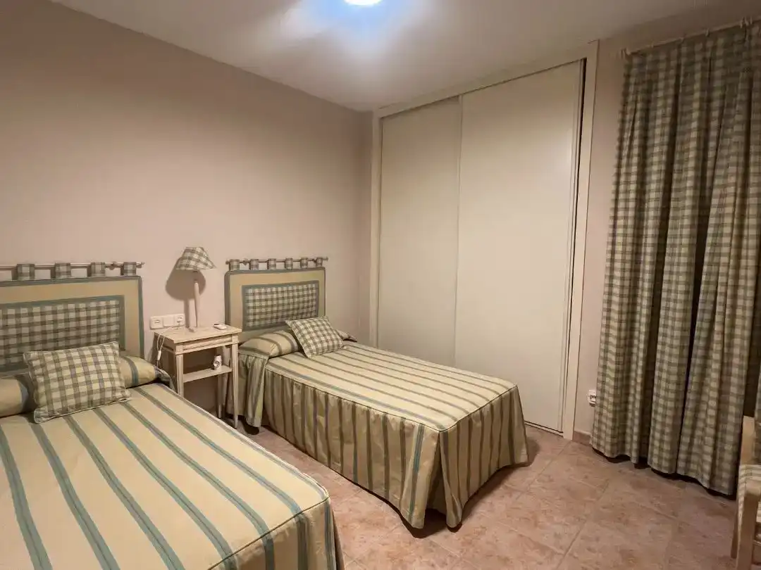 Dormitori de Casa adosada de lloguer en Islantilla Golf