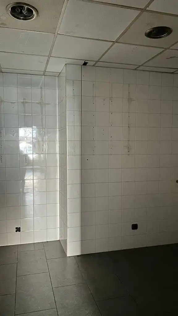 Geschaftsraum zur Miete in Torreagüera