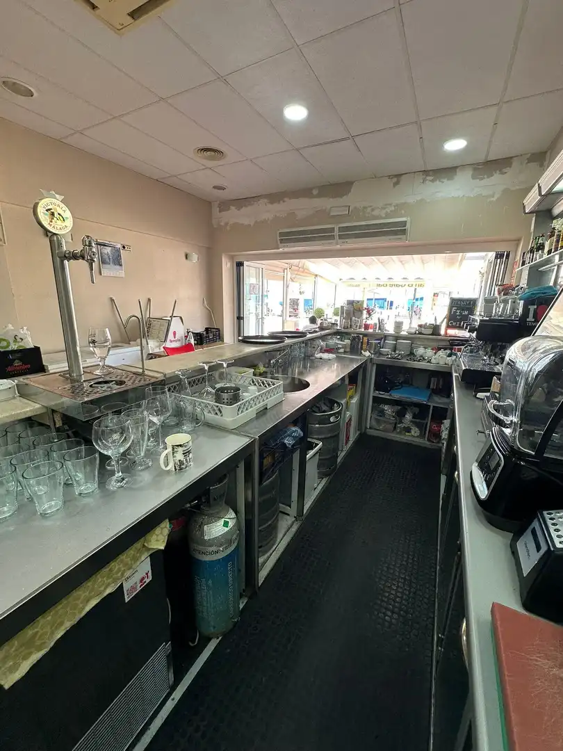 Cocina de Local en traspaso en Fuengirola con Aire acondicionado