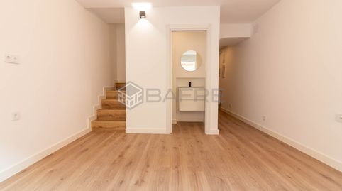 Foto 5 de Dúplex en venta en Calle Hermenegildo Bielsa, Moscardó, Madrid Capital