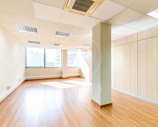 Office to rent in Caspe  with Air Conditioner