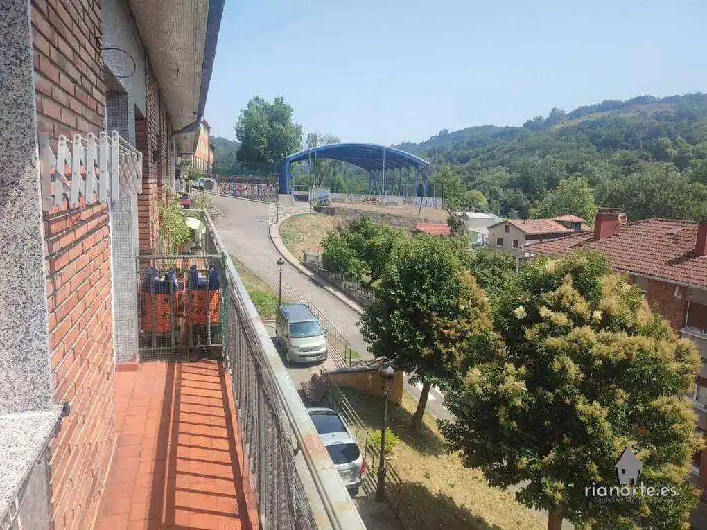 Piso de alquiler en Barrio Viviendas Proteg Tuill, La Felguera
