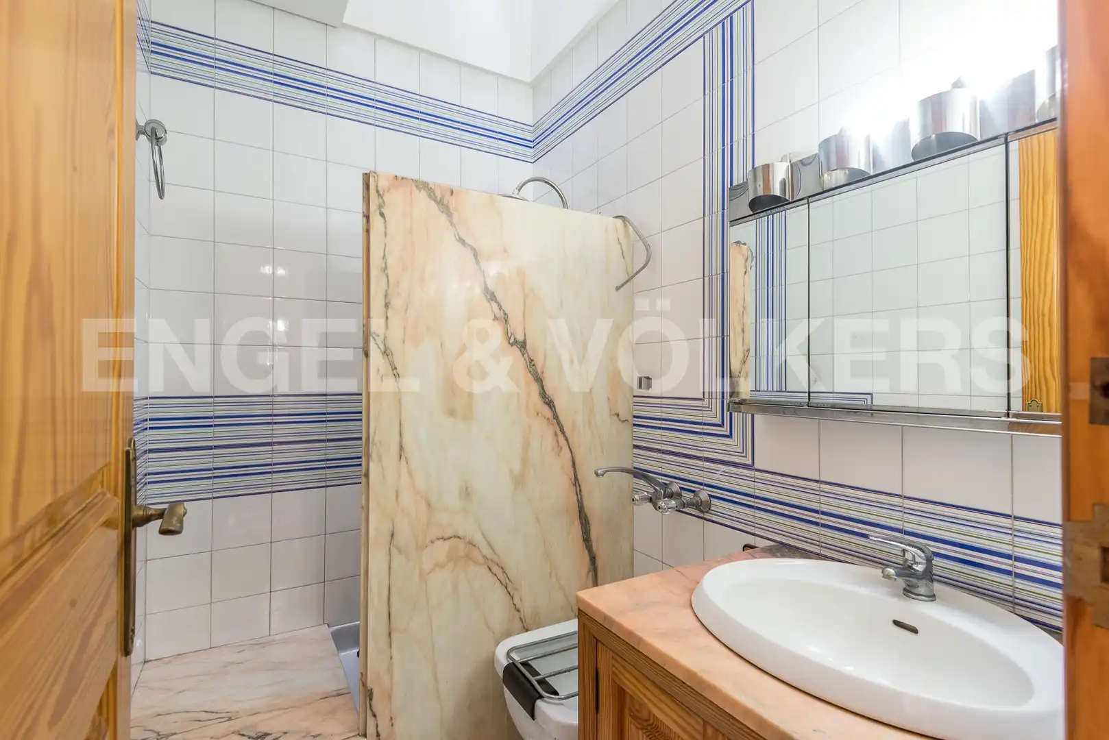 Baño de Casa o chalet en venta en Sant Fost de Campsentelles con Aire acondicionado, Calefacción y Jardín privado
