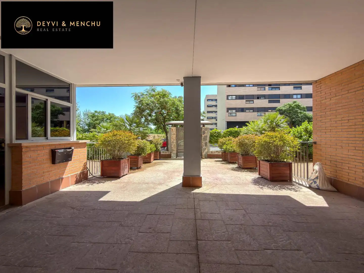Piso en venta en ALCALDE HENCHE DE PLATA, Sanchinarro