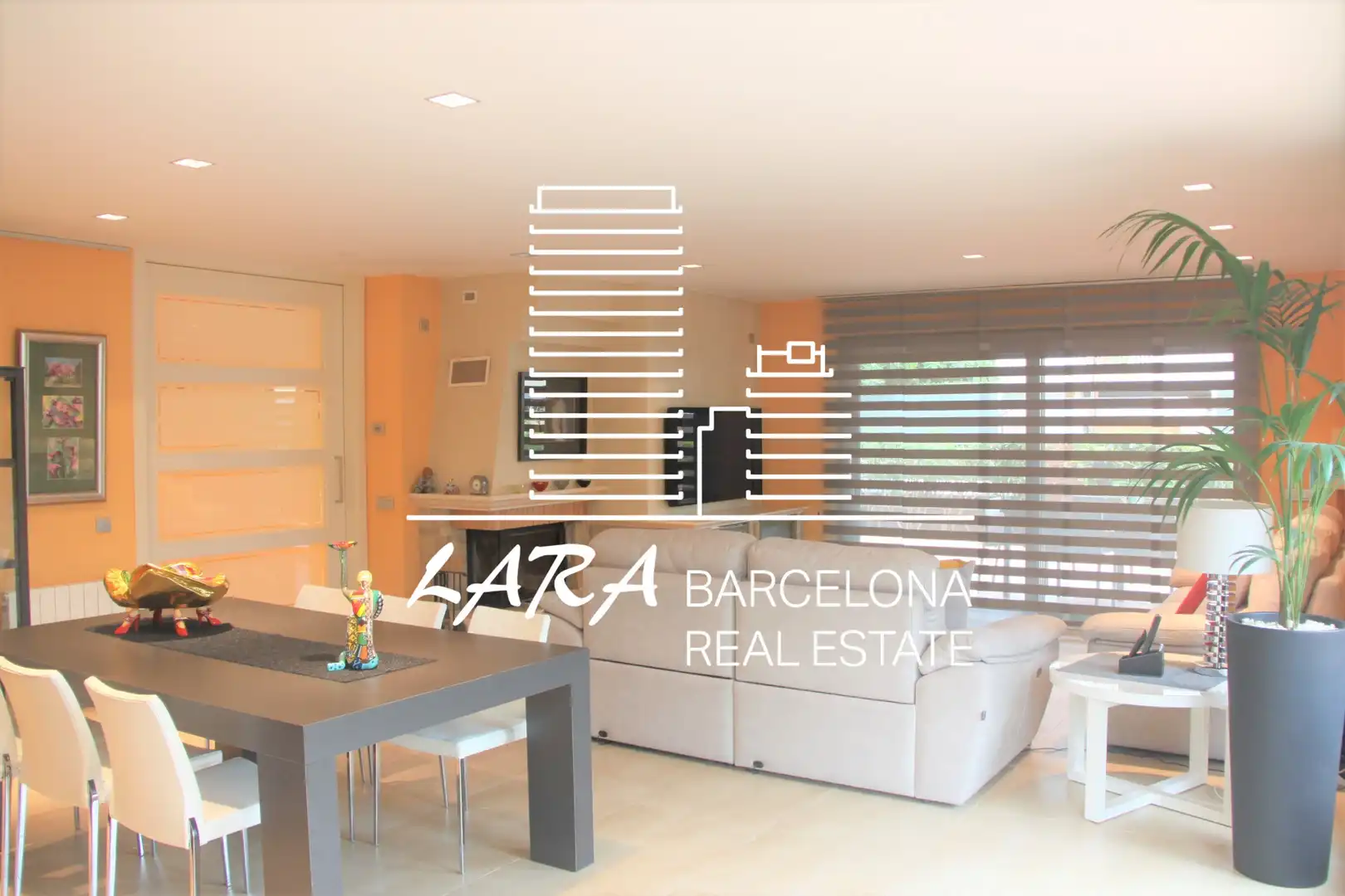 Vista exterior de Casa o chalet en venta en Viladecans con Aire acondicionado, Calefacción y Jardín privado
