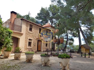 Villa con balcone in vendita a Cocentaina