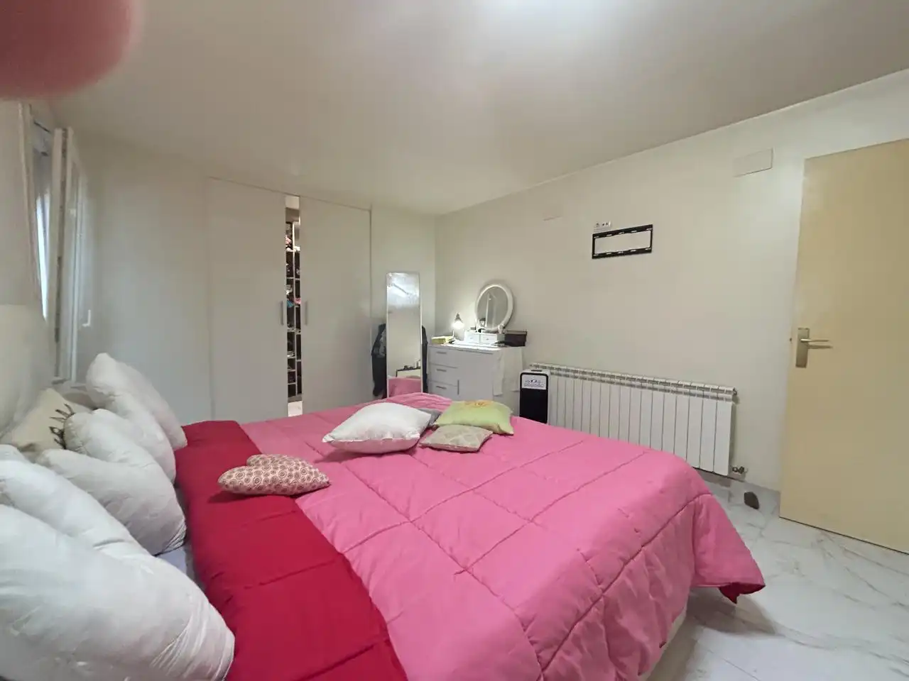 Dormitori de Casa o xalet en venda en Fontellas amb Calefacció, Terrassa i Traster