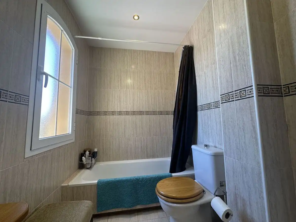 Bany de Casa o xalet en venda en Mijas amb Aire condicionat, Jardí privat i Terrassa