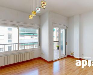 Living room of Flat for sale in Sabadell  with Heating, Terrace and Balcony