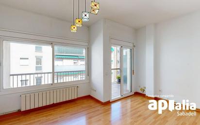 Sala d'estar de Pis en venda en Sabadell amb Calefacció, Terrassa i Balcó