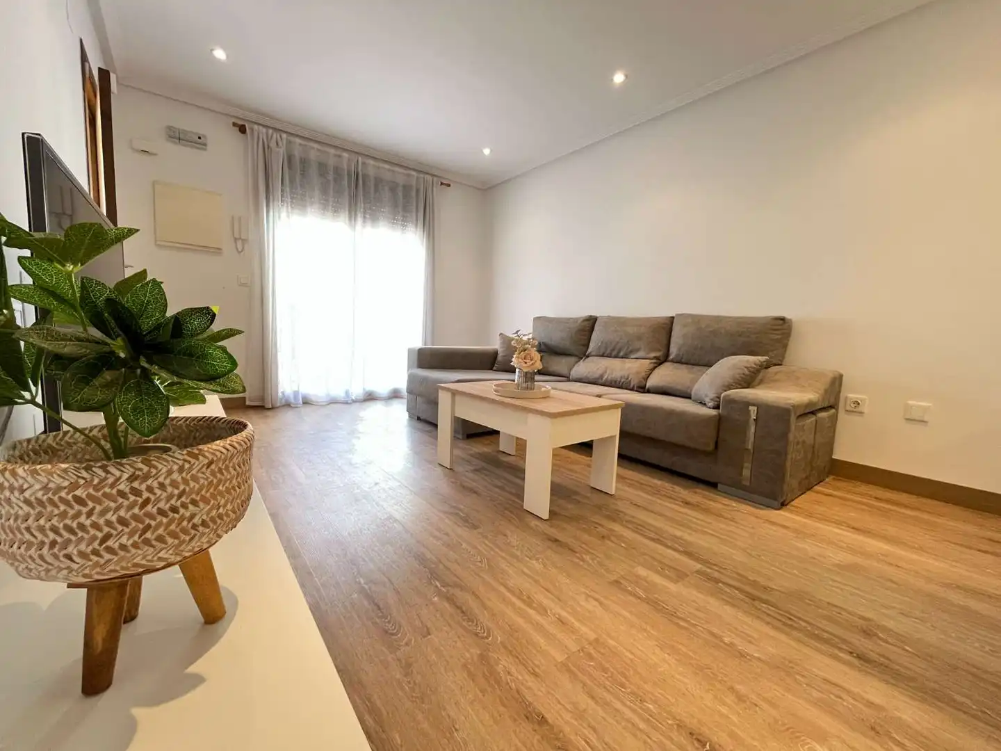 Sala de estar de Apartamento en venta en San Pedro del Pinatar con Aire acondicionado, Piscina y Amueblado