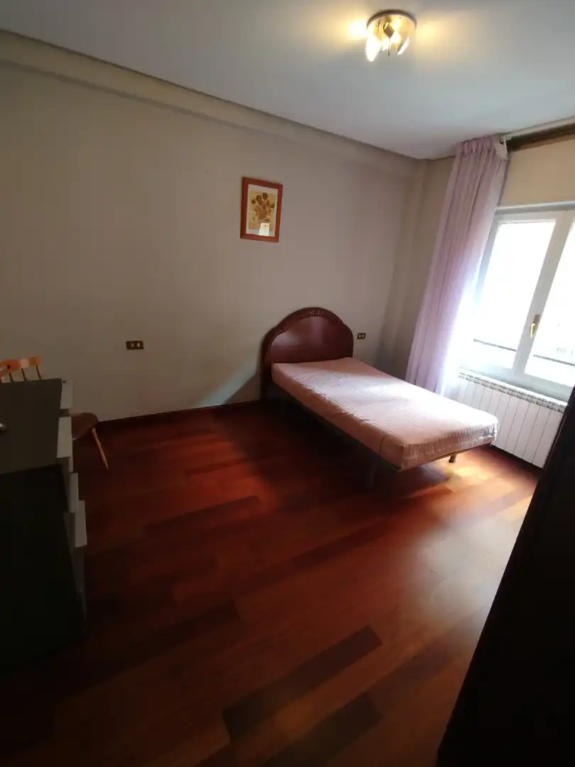 Schlafzimmer von Wohnung zum Verkauf in  Logroño mit Heizung und Abstellraum