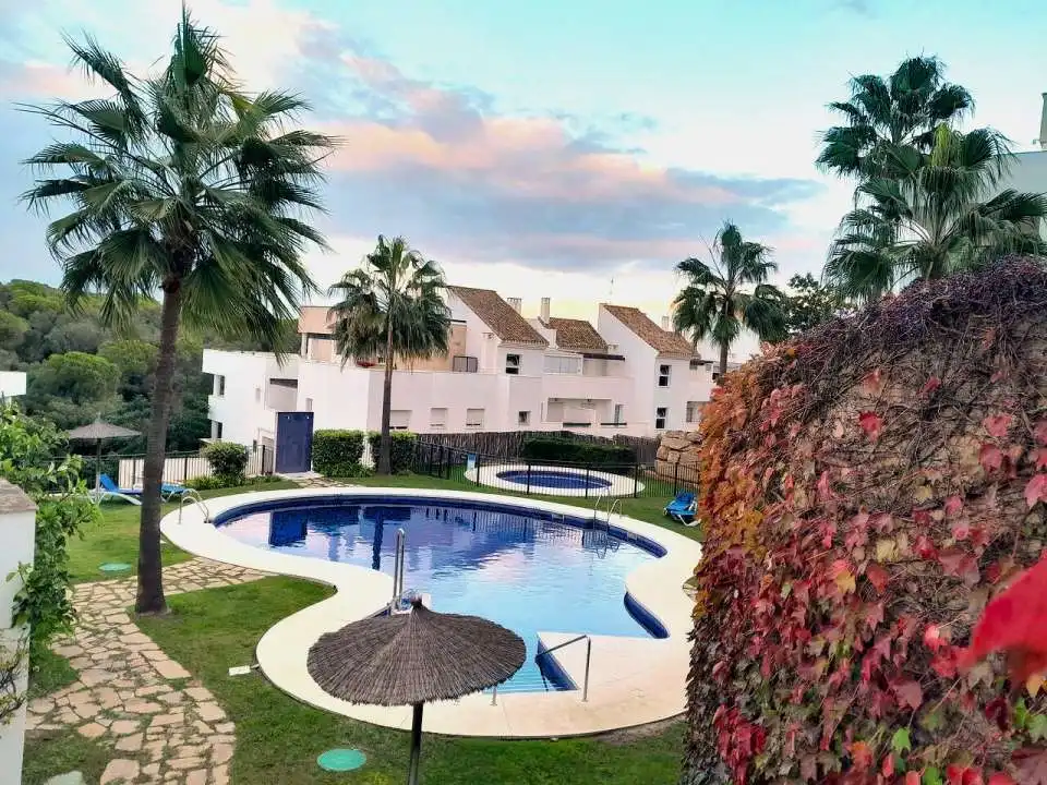 Jardí de Apartament de lloguer en La Alcaidesa amb Aire condicionat, Calefacció i Jardí privat