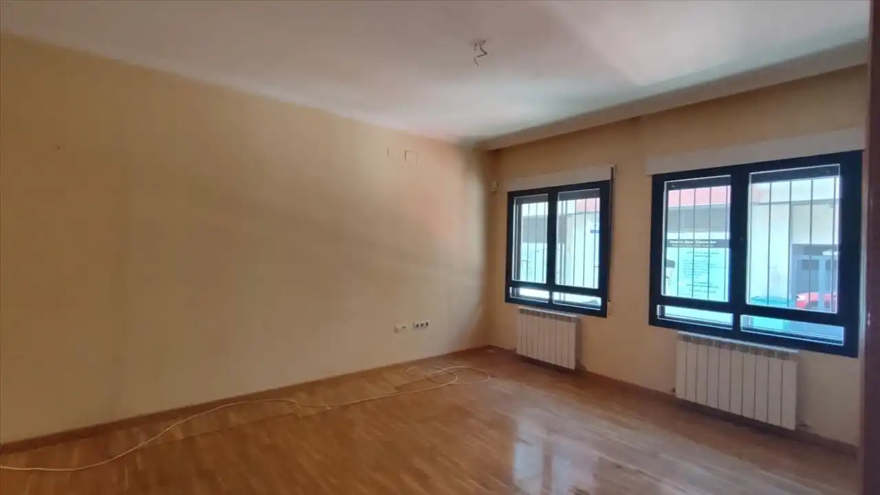 Sala de estar de Piso en venta en Ciudad Real con Calefacción, Parquet y Trastero