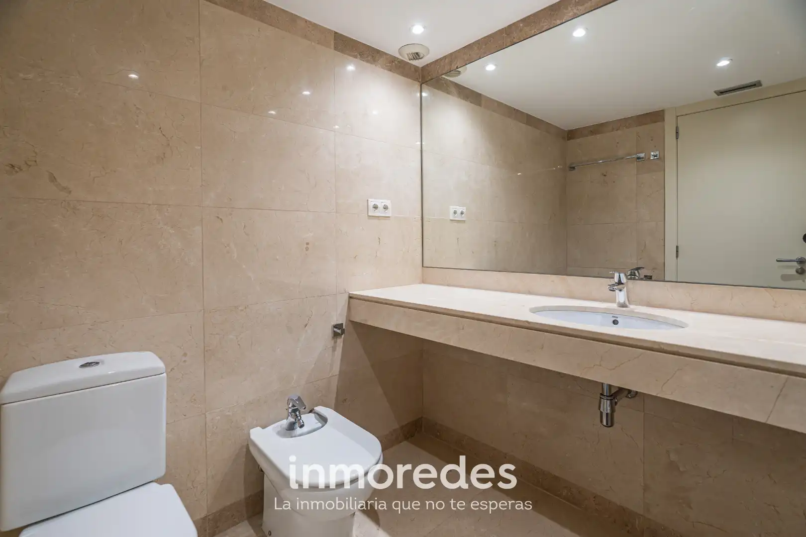Bany de Pis en venda en Barcelona amb Aire condicionat, Calefacció i Parquet
