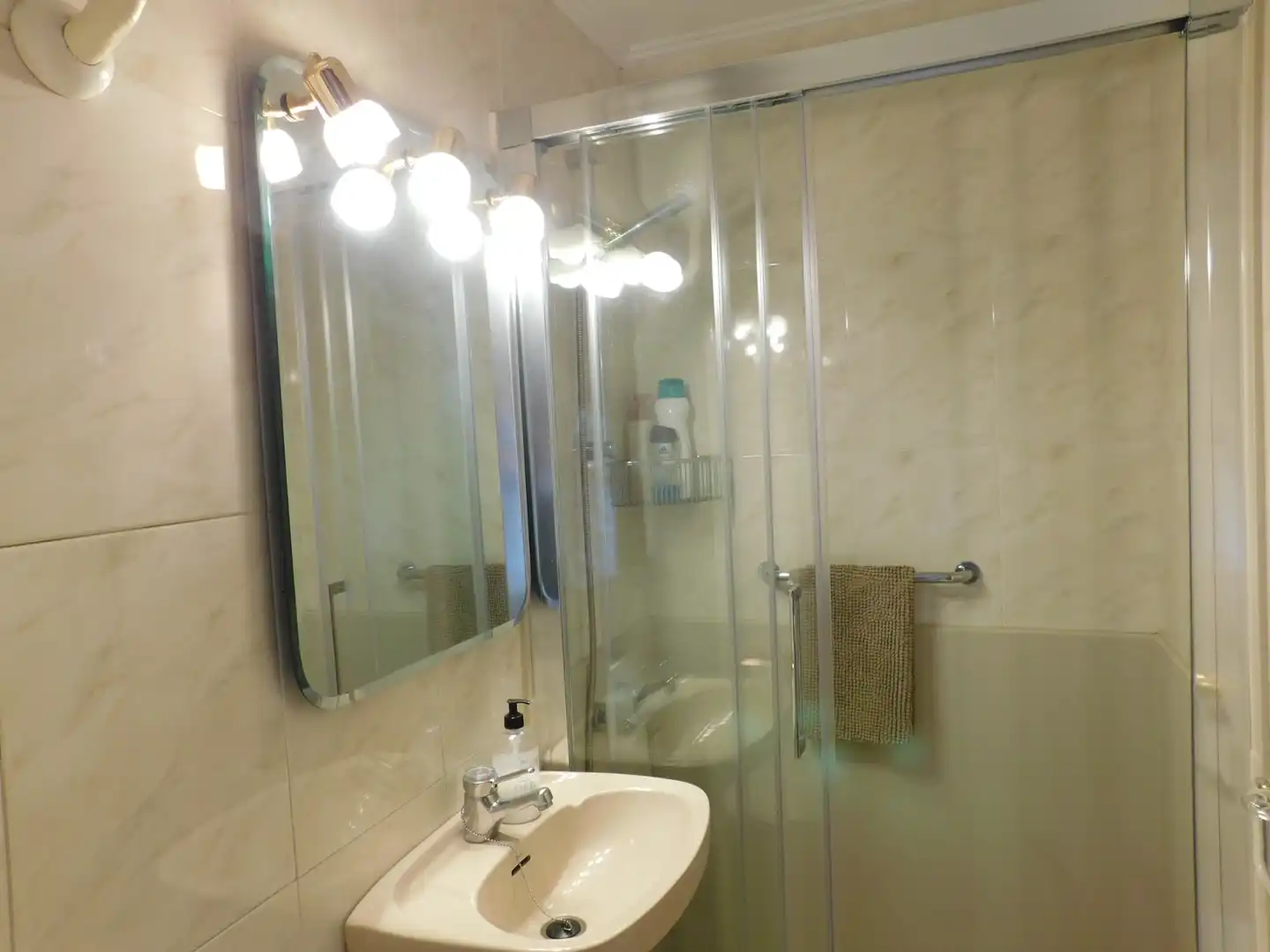Piso con ascensor en venta en Calle del Monasterio de Urdax 17, imagen 37