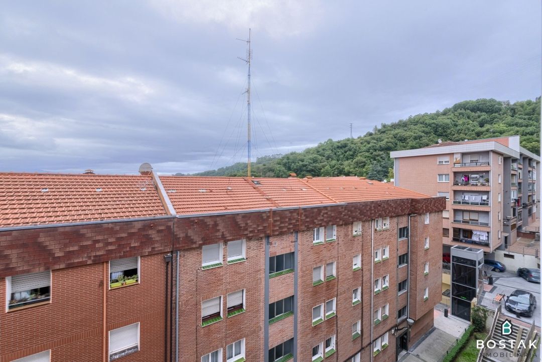 Exterior view of Flat for sale in Bilbao   with Private garden and Balcony