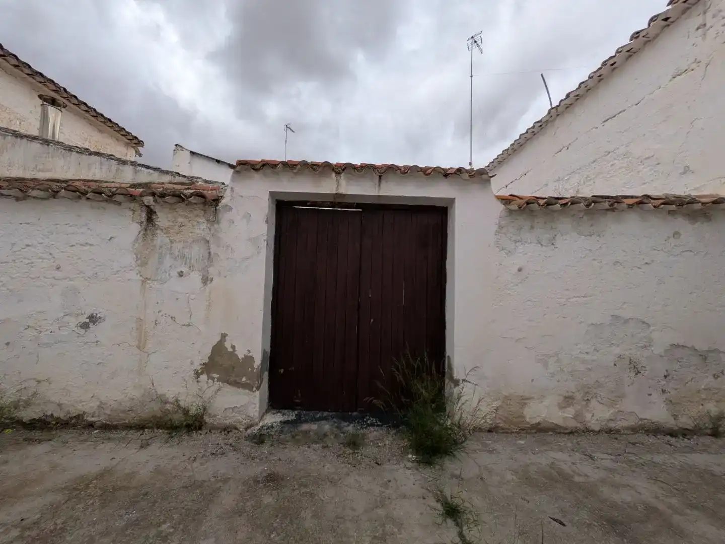 Vista exterior de Piso en venta en Villarrobledo, Albacete
